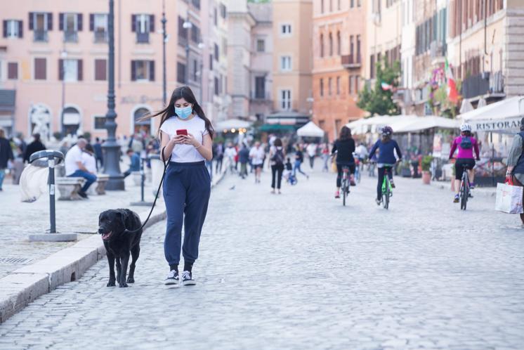 Zona rossa, arancione, gialla: regole, cosa cambia oggi