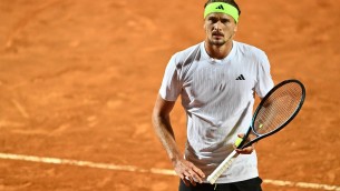 Zverev, paura sul volo per Parigi: "L'aereo è stato colpito da un fulmine"
